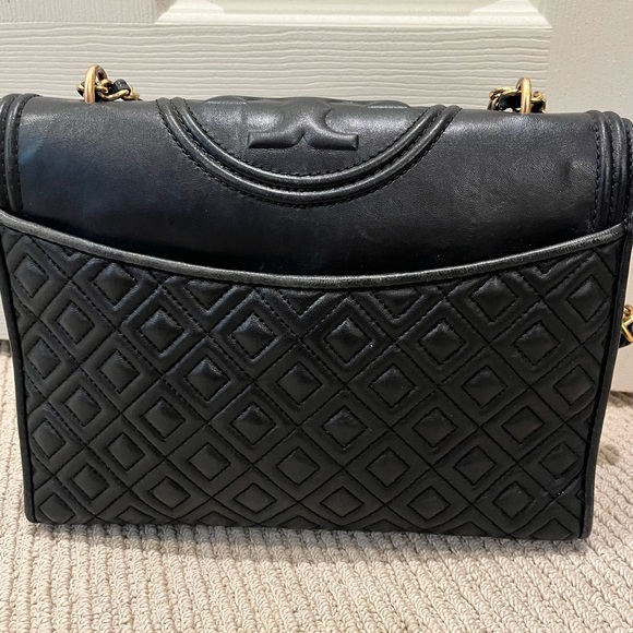 FLEMING CONVERTIBLE SHOULDER BAG - Picture 10 of 12